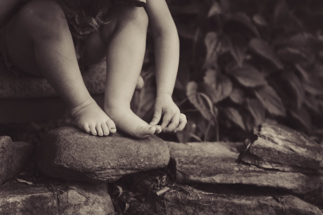 Photo Image: Feet resting Nouns: Feet, stool